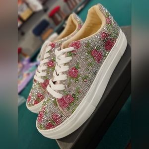 Betsy Johnson Sidny Rhinestone Floral- size 8.5